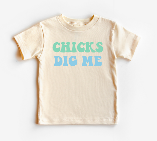 Chicks dig me - DTF print 7.5"